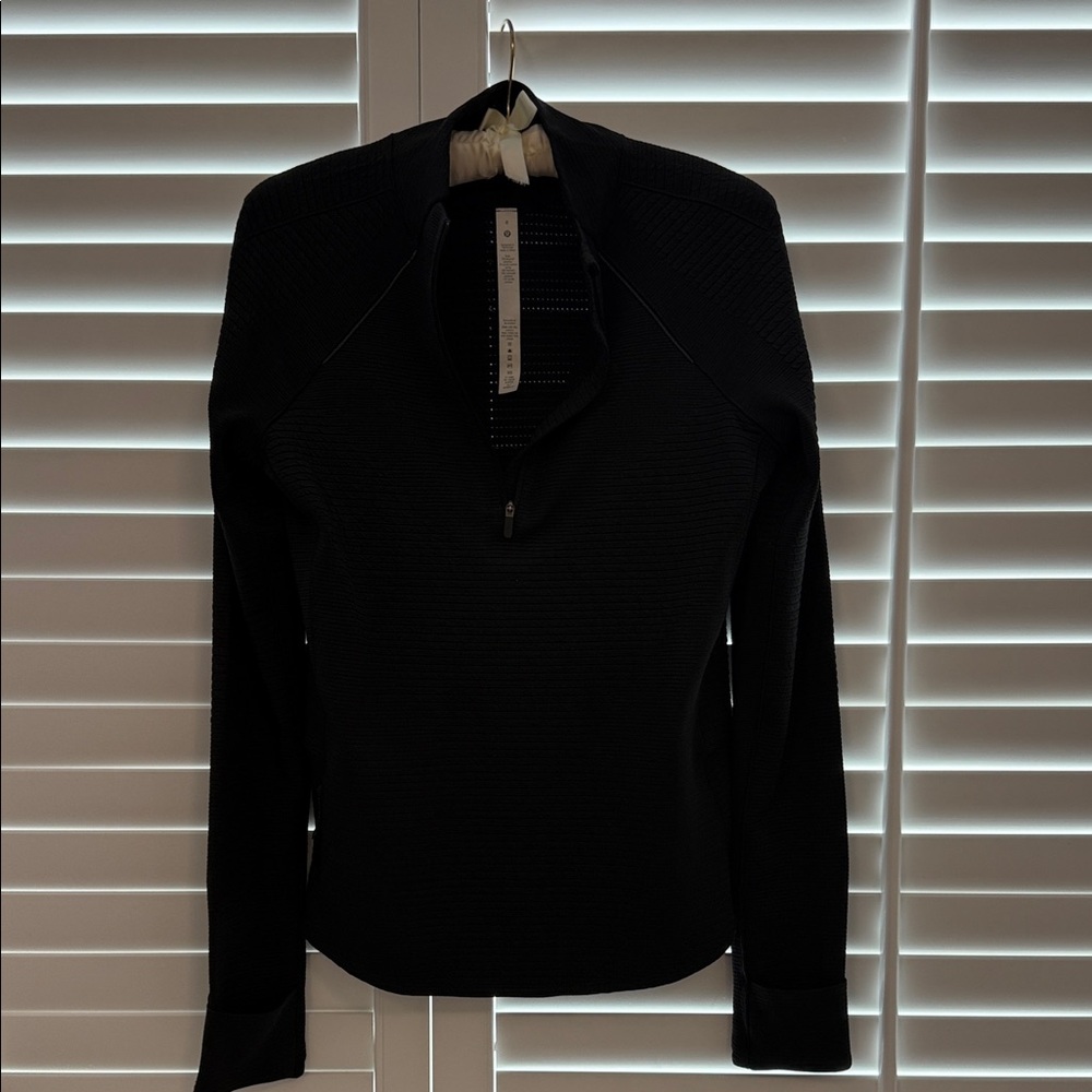 lululemon athletica Black quarter zip pullover size 8